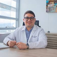 Dr. Carlos Andrés López